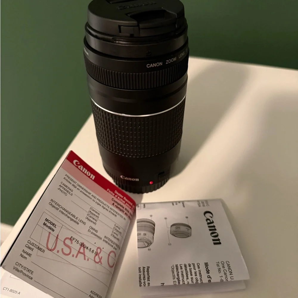 Canon EF 75-300mm / 4-5.6 III Lens